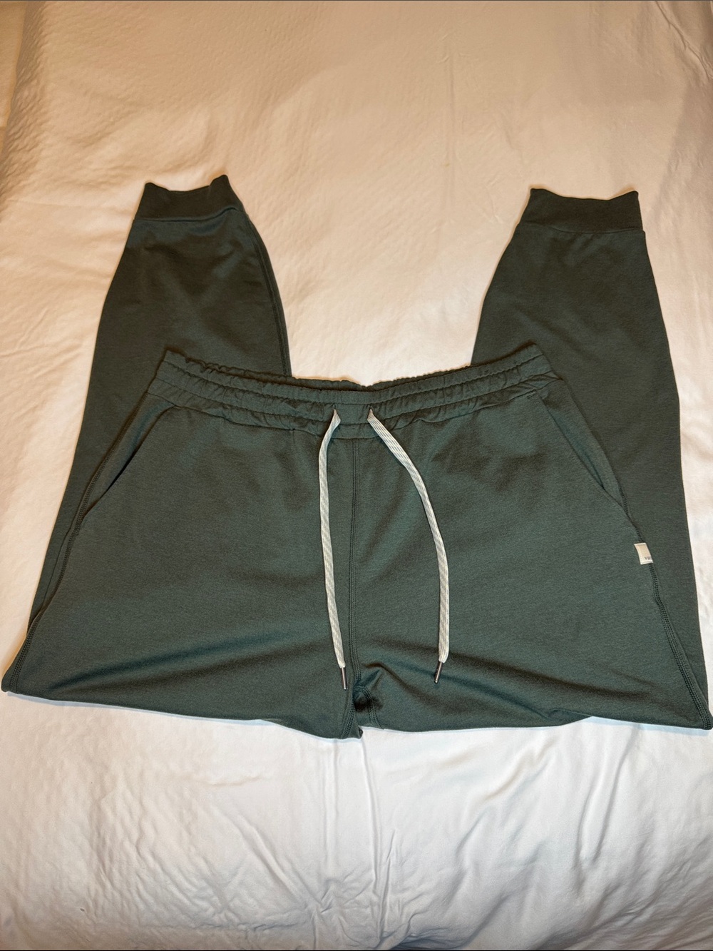 Vuori Olive Green Drawstring Joggers
